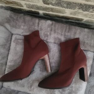 Zara Chic Maroon Heeled Boots